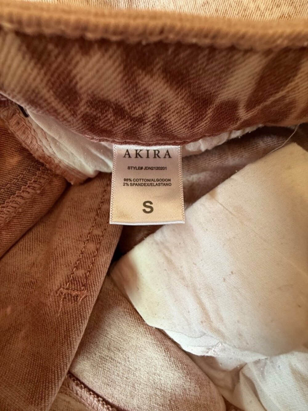 AKIRA FAYE Distressed Relaxed Fit Jeans AND Button Down Top Set Mauve Small - Picture 4 of 10